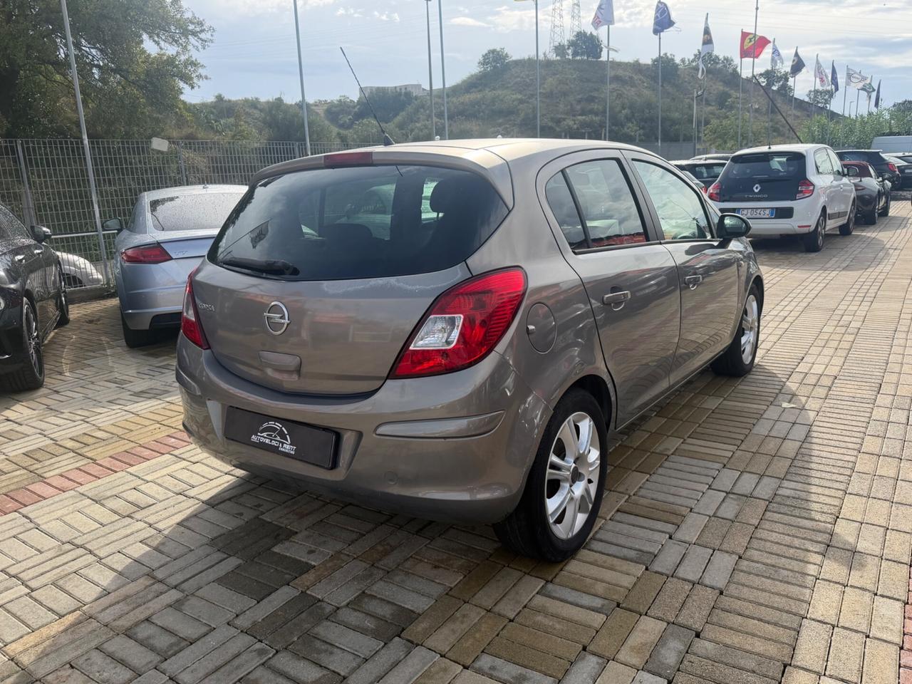 Opel Corsa 1.2 85CV 5 porte GPL-TECH Club