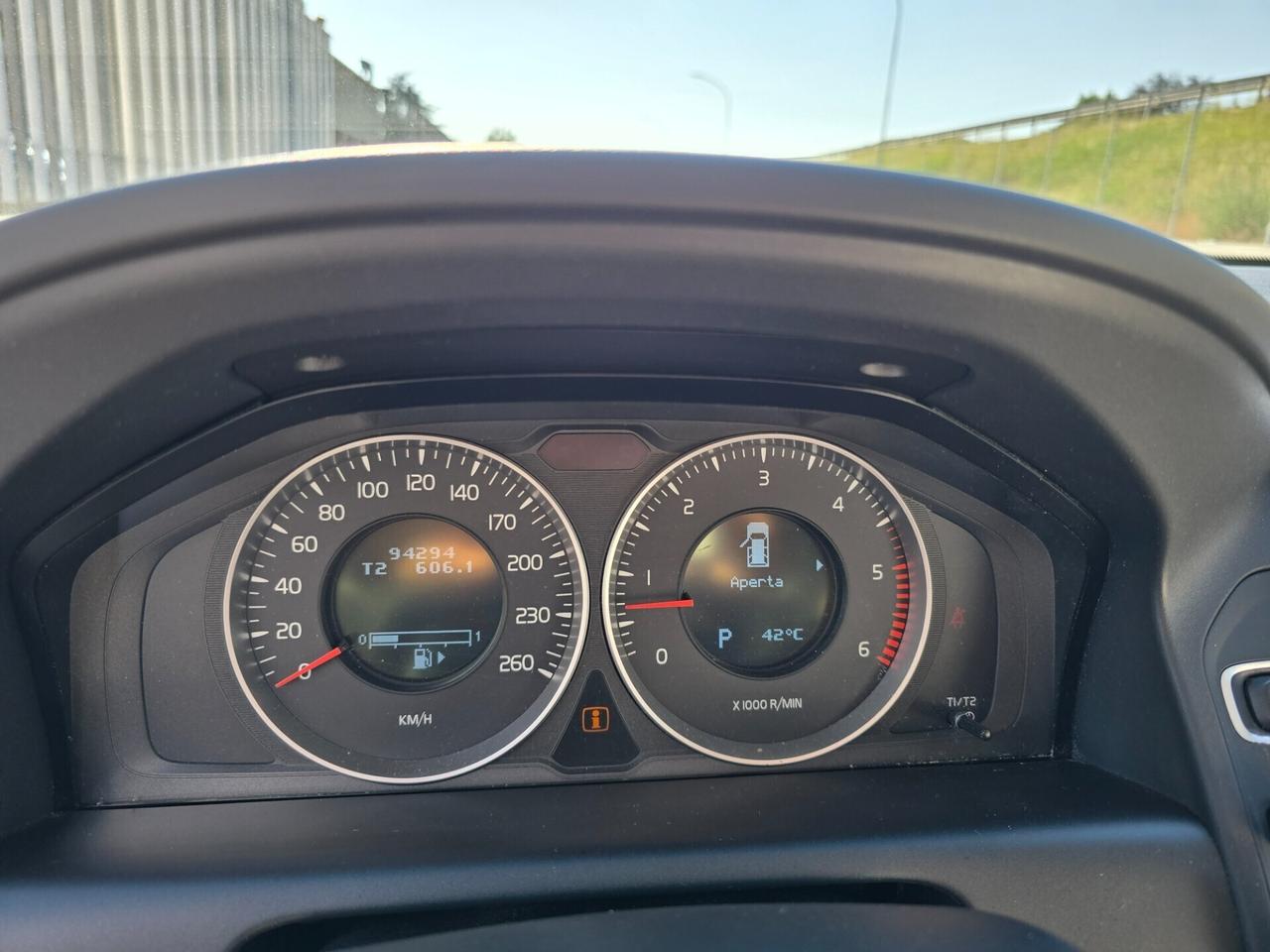Volvo XC 60 XC60 D5 AWD Geartronic R-design