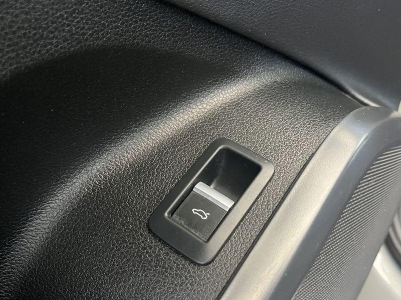 Audi Q5 Q5 40 TDI 204 CV quattro S tronic S line TUA DA 489,00 AL MESE