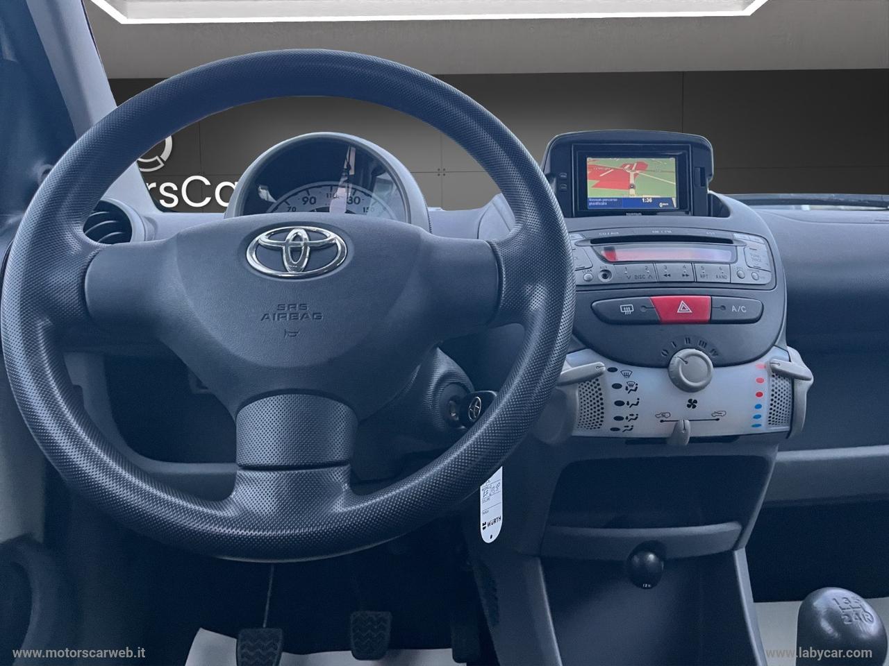 TOYOTA Aygo 1.0 12V VVT-i 5p. Deep Ocean Conn.