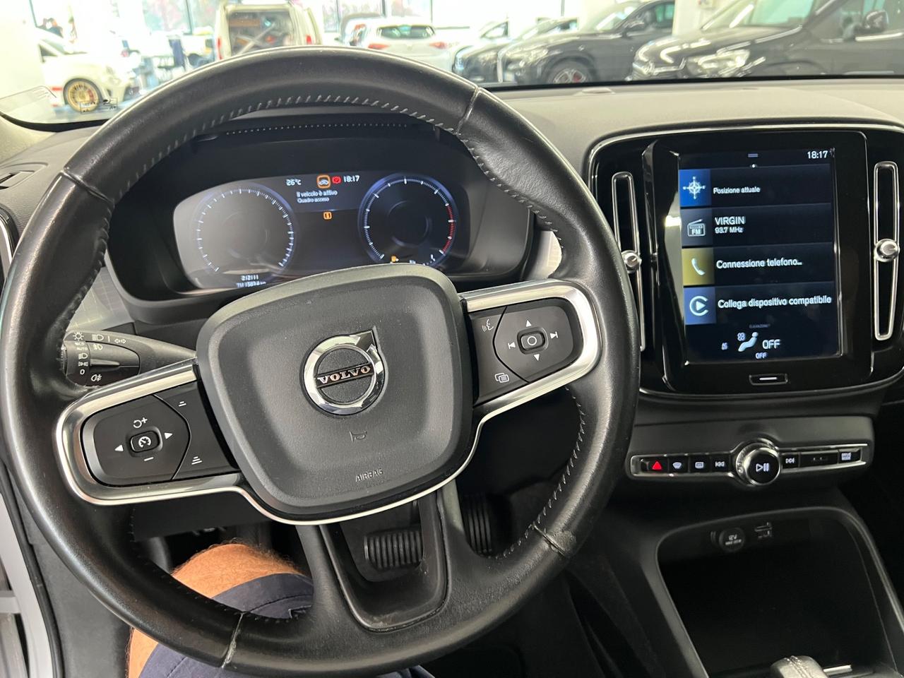 Volvo XC40 D4 AWD Geartronic Momentum