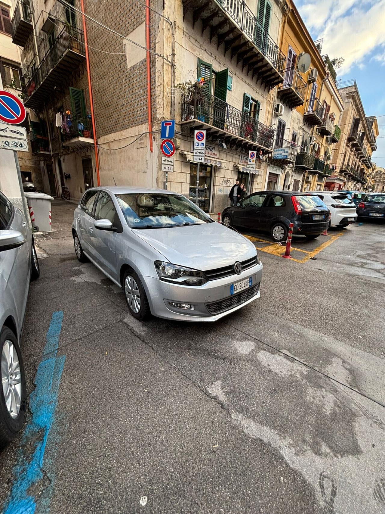 Volkswagen Polo 1.4 5 porte Highline FINANZIABILE NEOPATENTATI