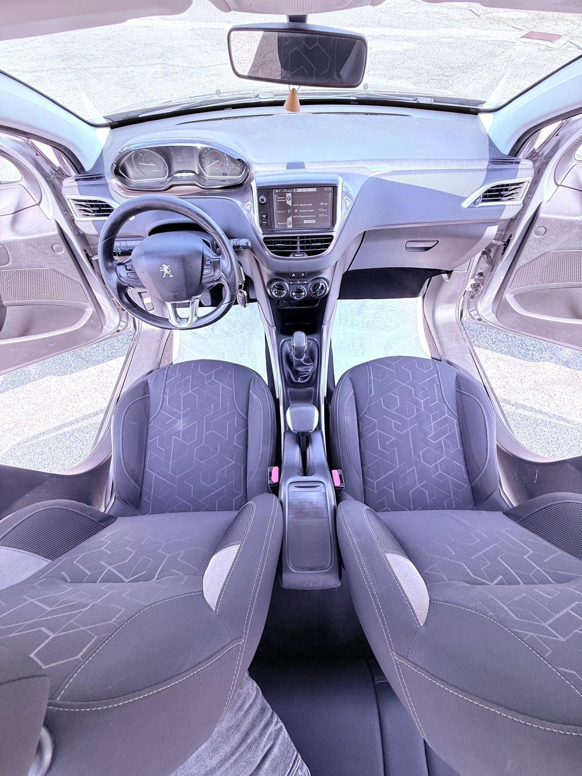 Peugeot 2008 PureTech 82 Allure