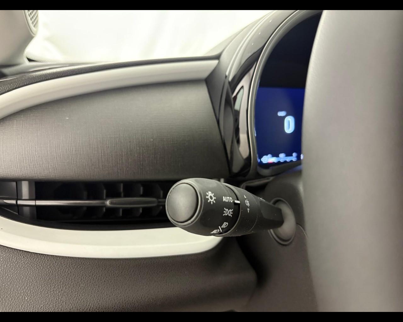 FIAT 600 1.2 hybrid 110cv auto