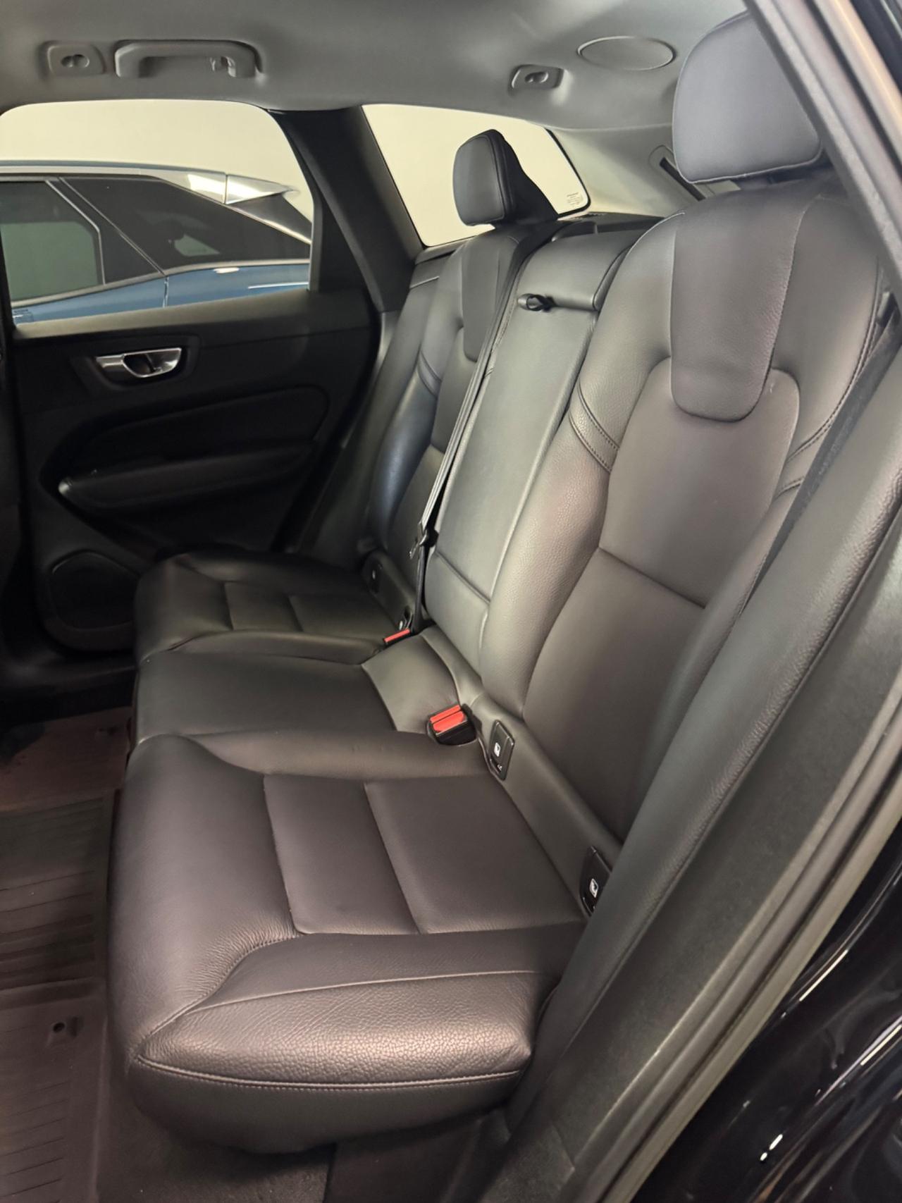Volvo XC60 2.0 B4 197 CV Bright Awd IVA ESPOSTA