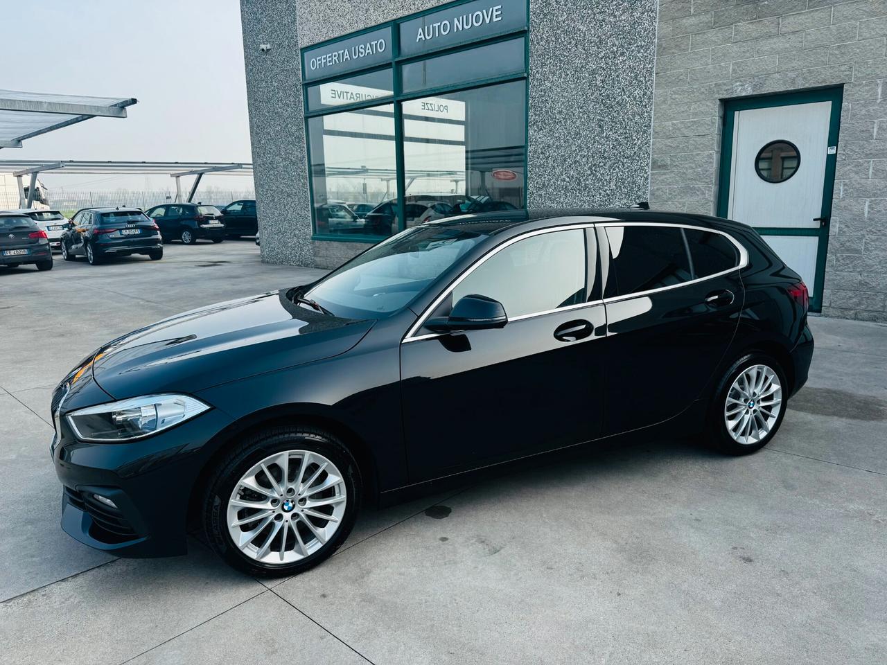 Bmw 116 116d 5p. SPORT