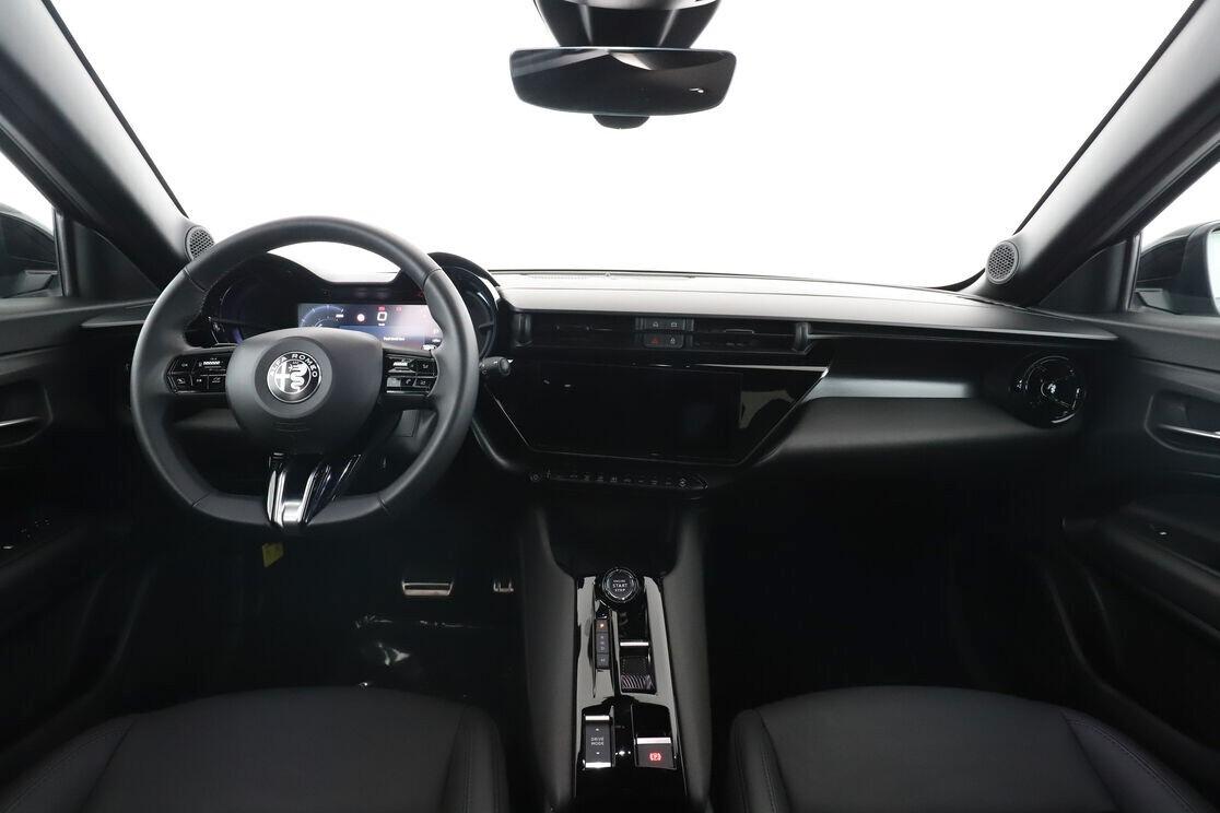 KM0 ALFA ROMEO JUNIOR 1.2 145CV HYBRID SPECIALE EDCT6