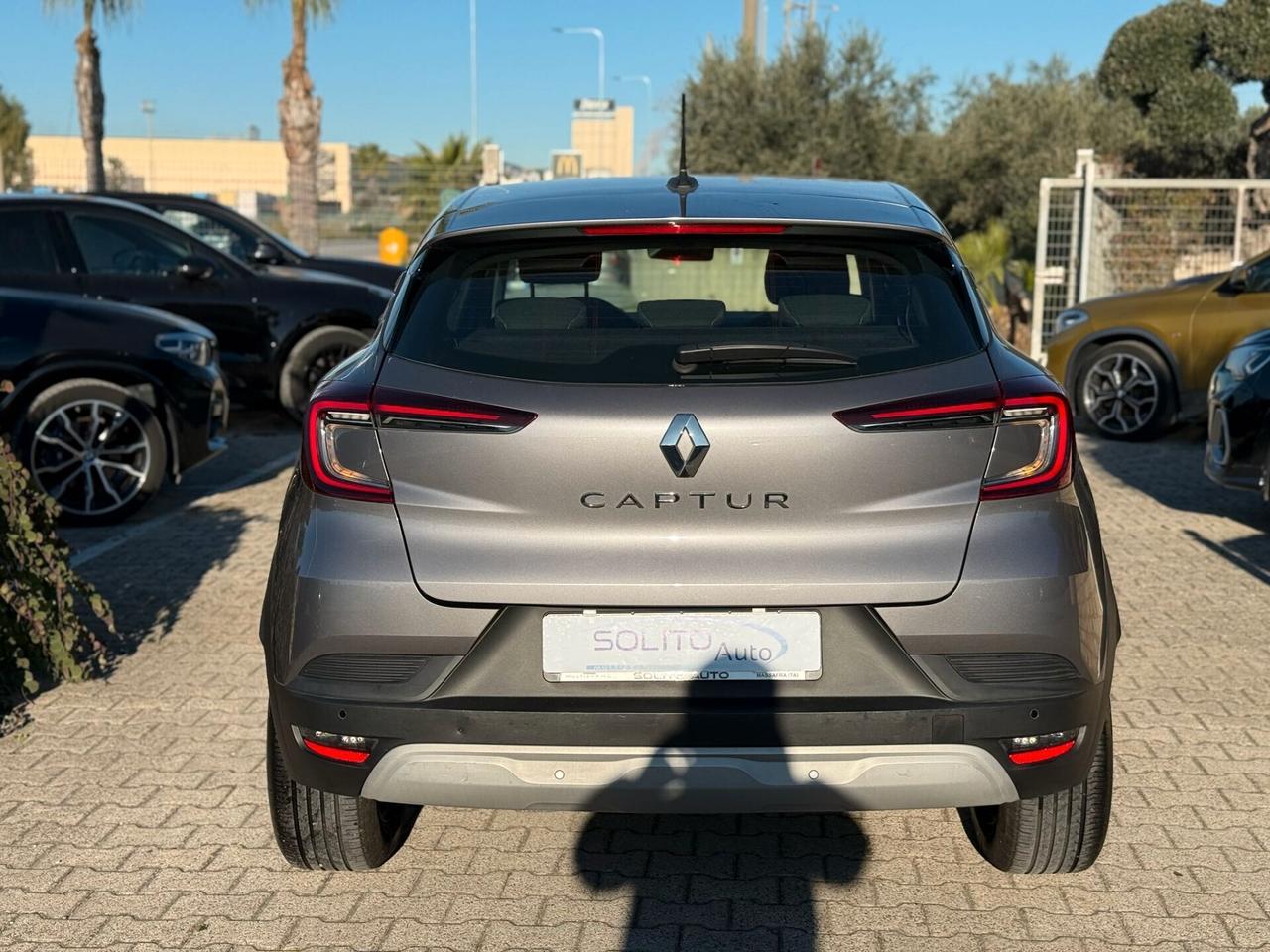 Captur TCe 100 CV GPL Equilibre N1 Autocarro Iva Esposta 2024