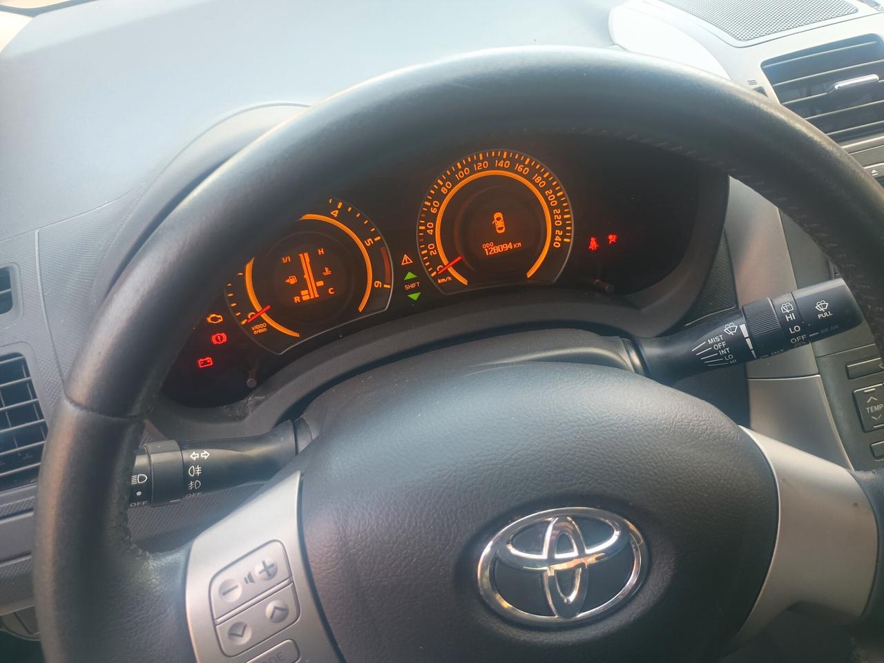 Toyota Auris 1.4 D-4D 5 porte Sol MY'08