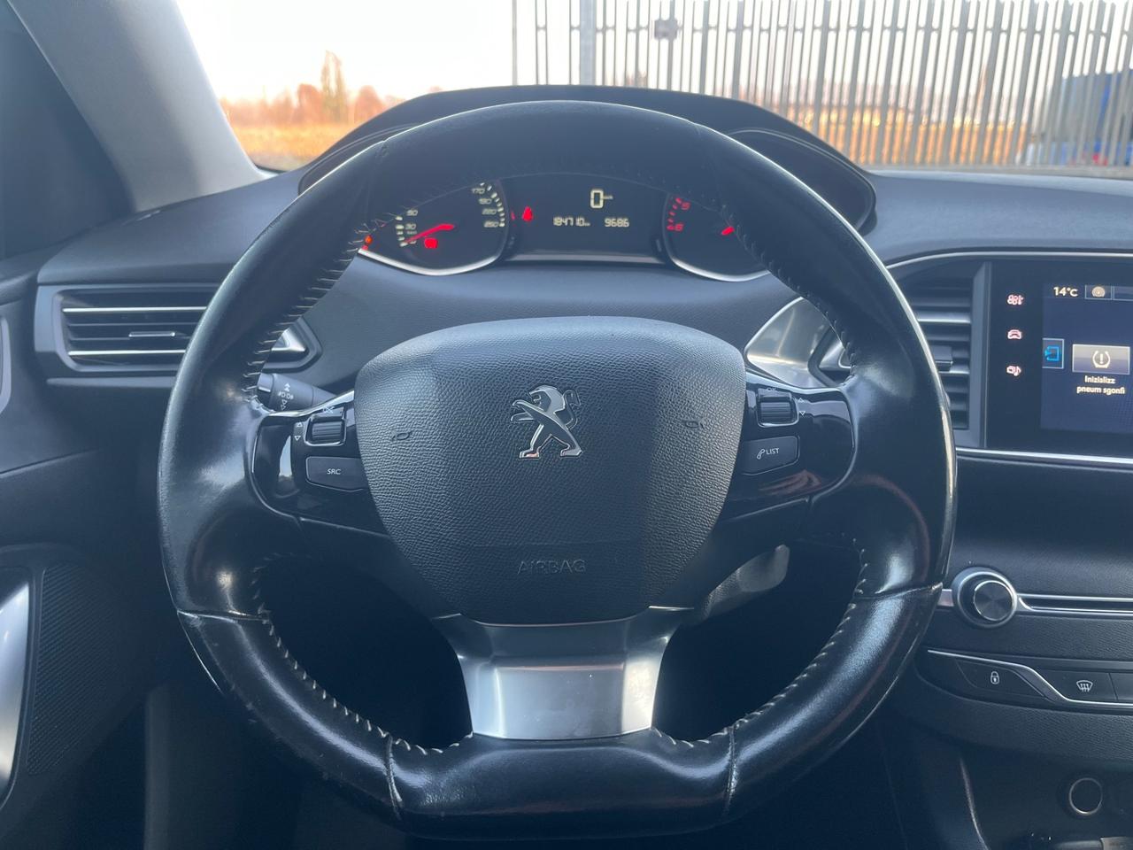 Peugeot 308 BlueHDi 120 SW Allure