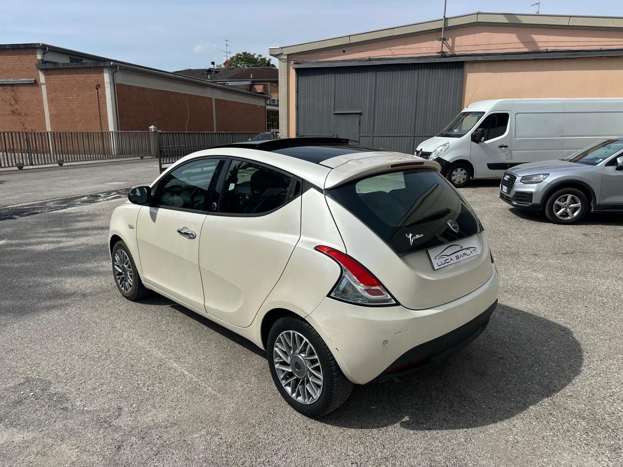 Lancia Ypsilon 1.2 GPL Possibile Finanziamento