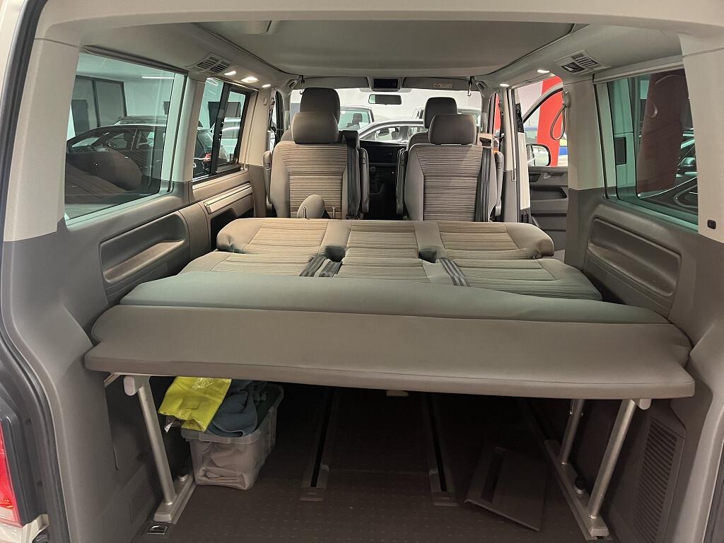 Volkswagen California Beach 2.0 TDI 150CV DSG letto