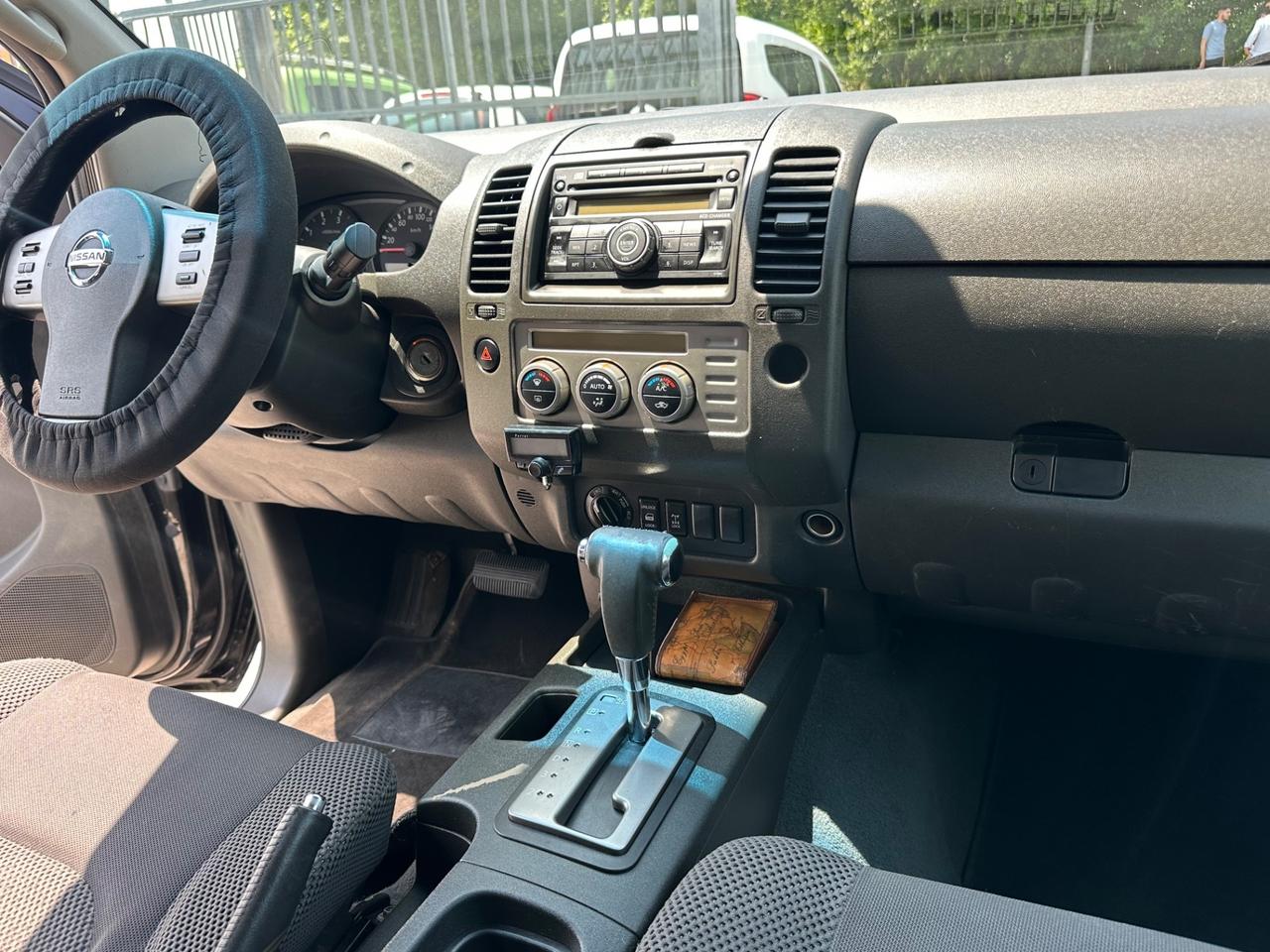 Nissan Navara 2.5 dCi 4 porte Double Cab LE