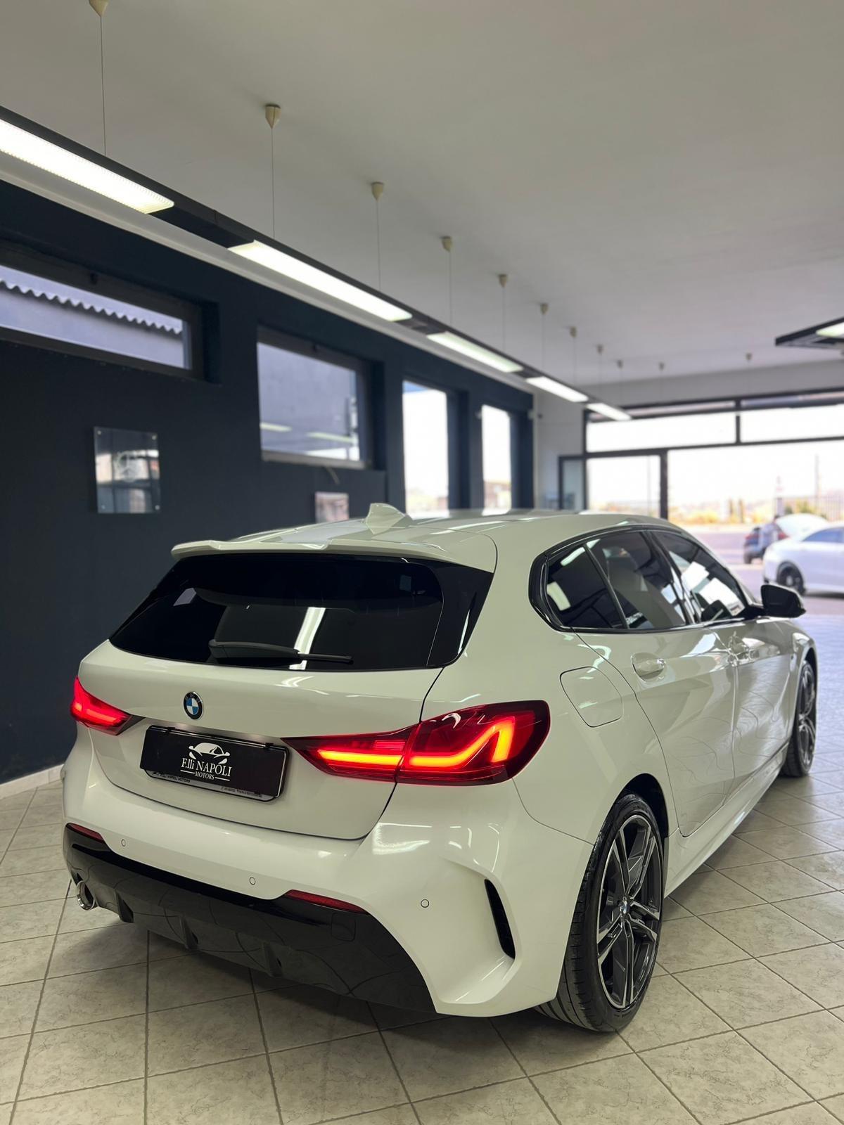 Bmw 116 116d 5p. Msport