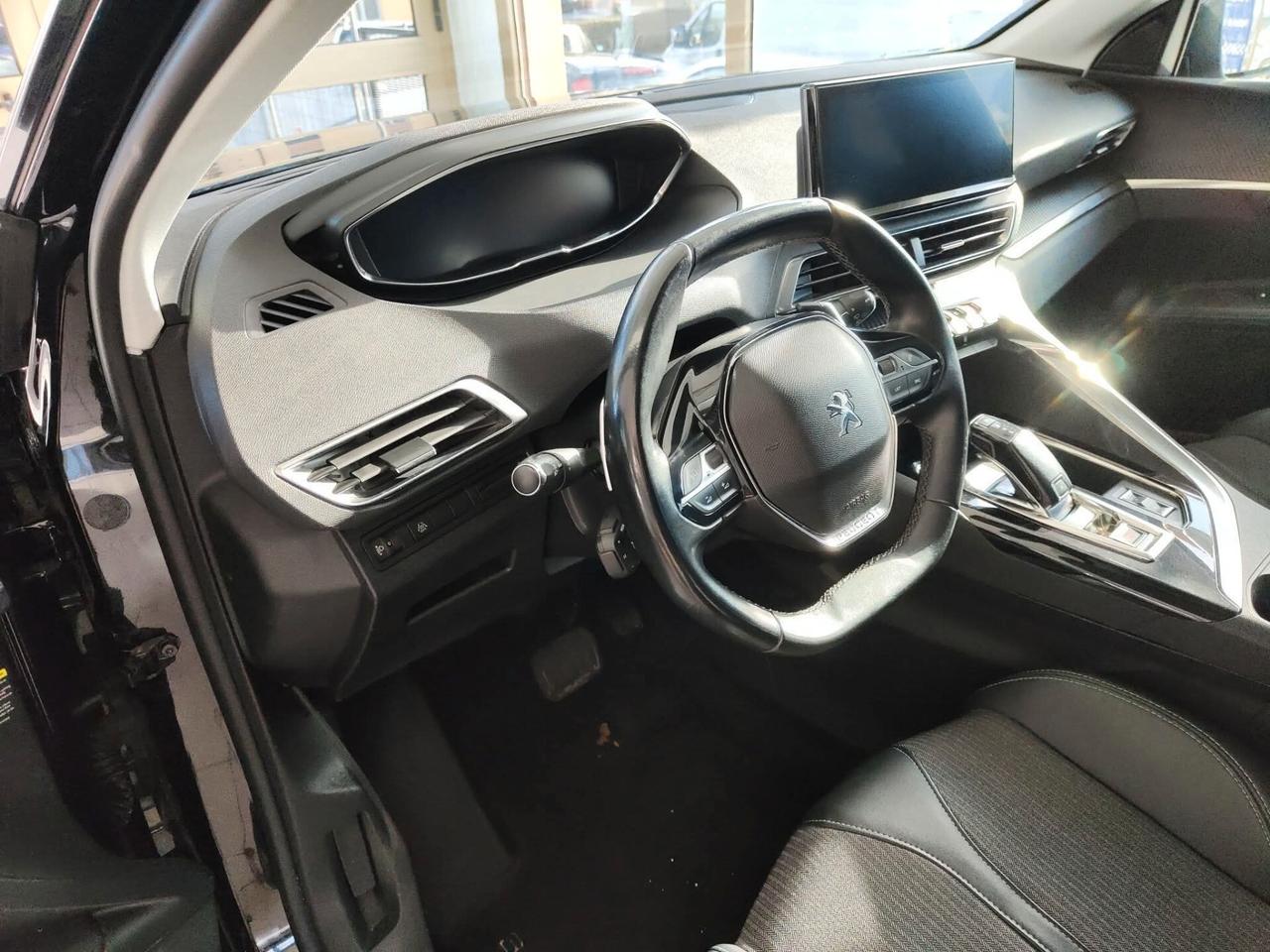 Peugeot 3008 BlueHDi 130 S&S EAT8 Allure