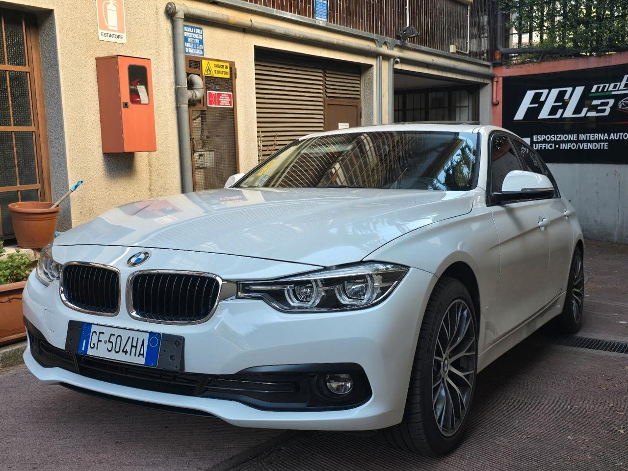 Bmw 320 320i Business Advantage - Automatica TETTO Pari al nuovo !!!!