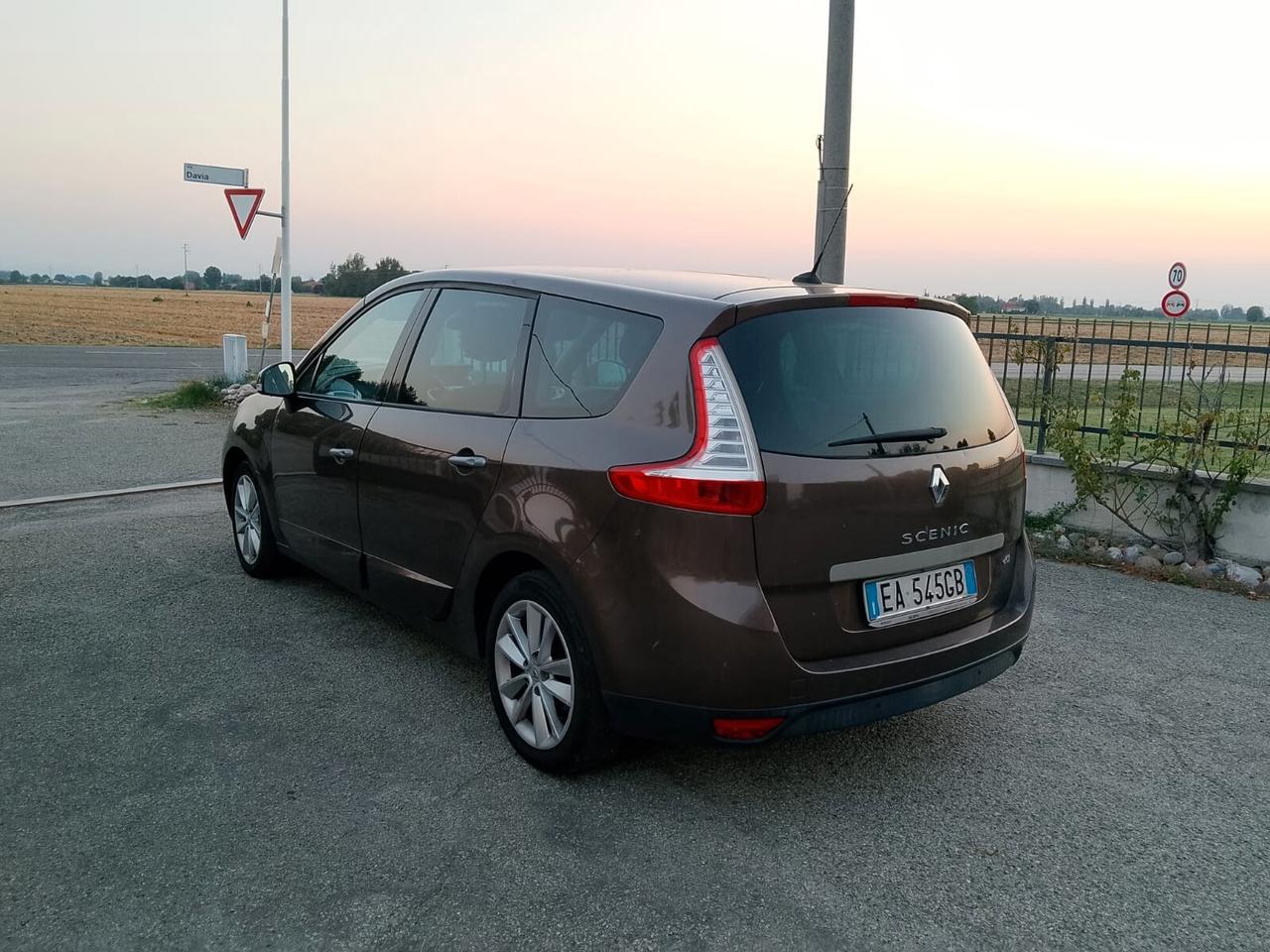 Renault Scenic Scénic 1.9 dCi-7 POSTI-NEOPAT-150.000-2010