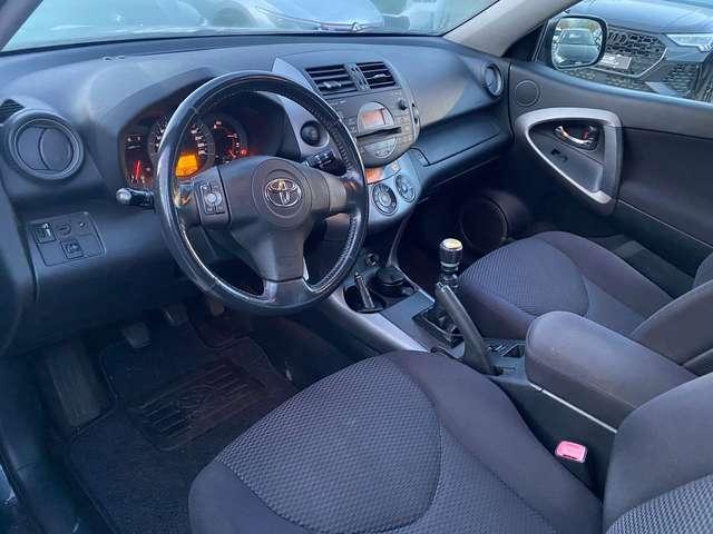 Toyota RAV 4 2.2 D 4 RUOTE MOTRICI UNICO PROPRIETARIO TAGLIANDI