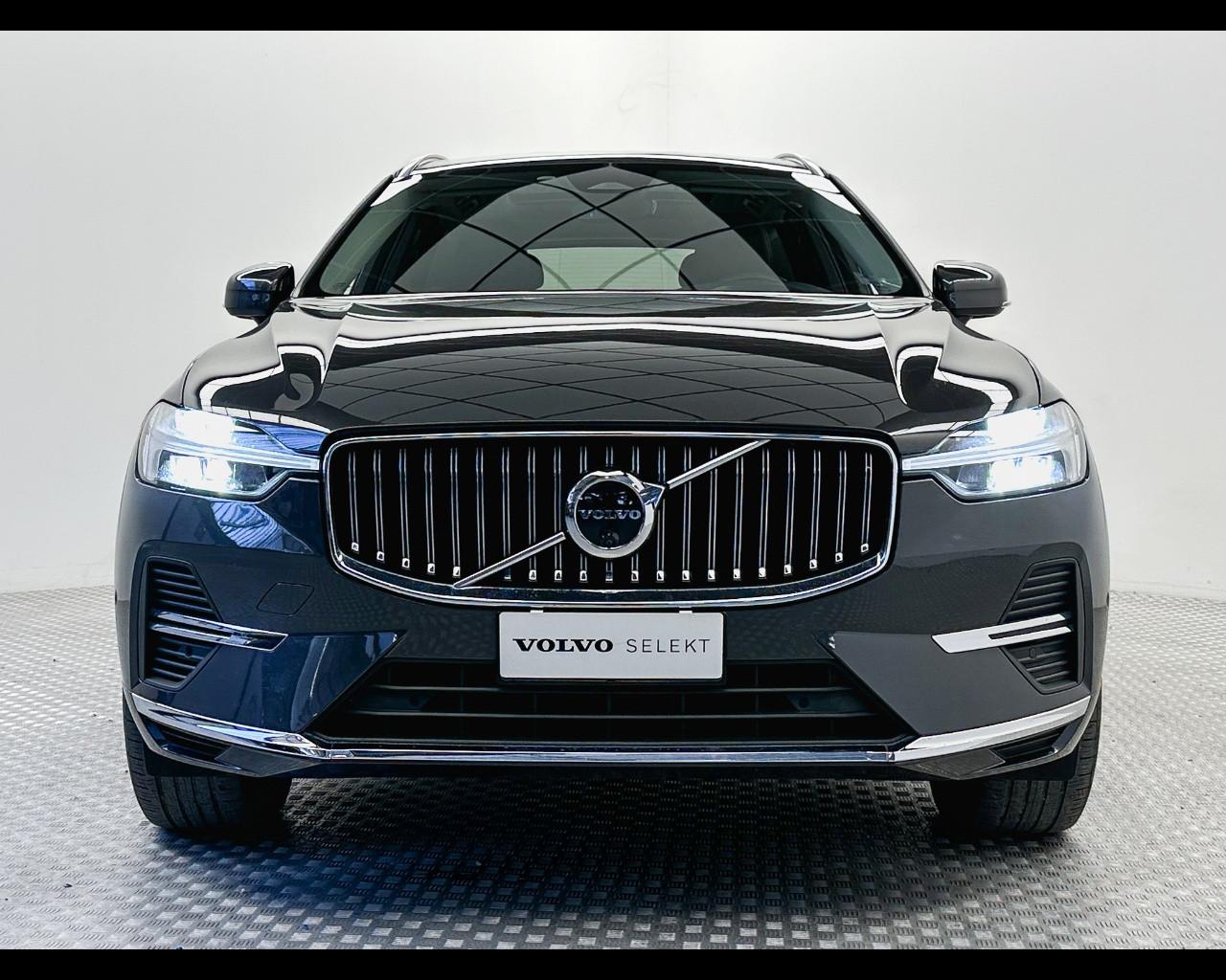 VOLVO XC60 (2017-->) - XC60 T6 Recharge Plug-in Hybrid AWD Inscription