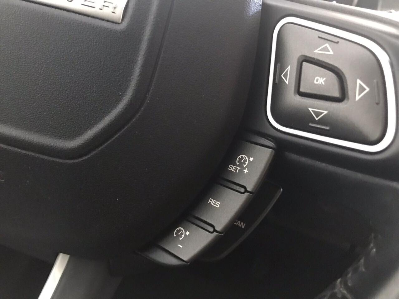 Land Rover Evoque 2.2 TD4 5p. PRESTIGE PANORAMICO