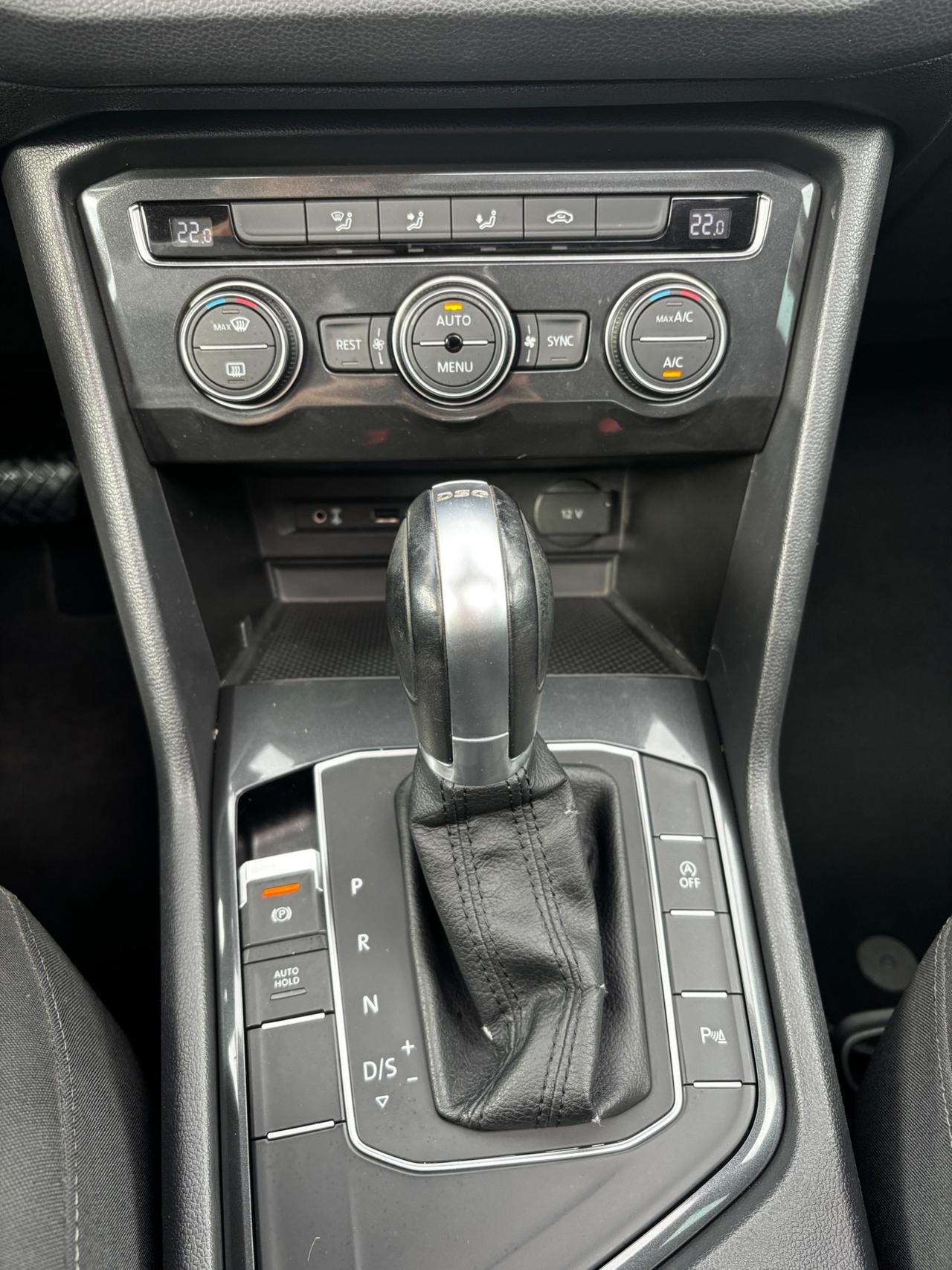 Volkswagen Tiguan 2.0 TDI SCR DSG Executive BlueMotion Technology - 2016