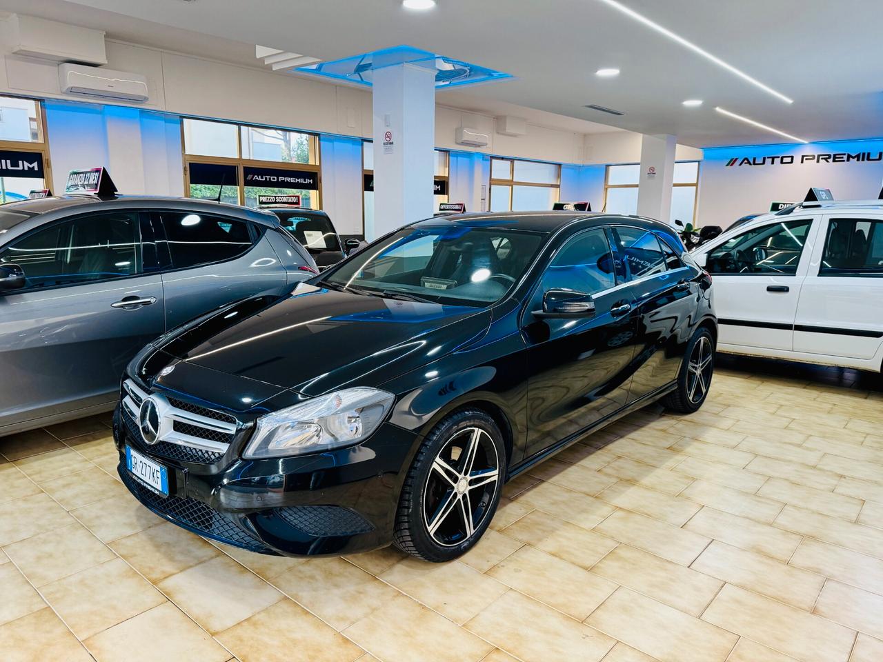 Mercedes-benz A 180 Sport 122Cv CarPlay / TouchScreen / Sedili Riscaldabili