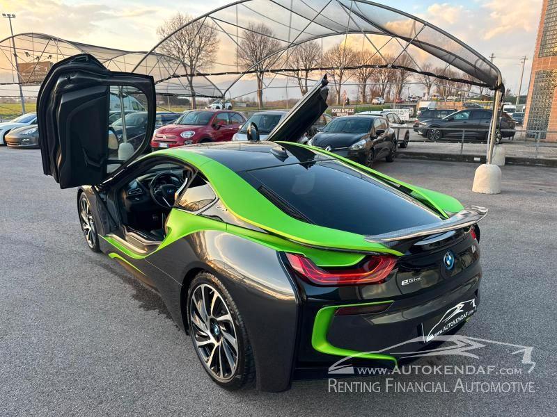 BMW i8 Coupe 1.5 auto