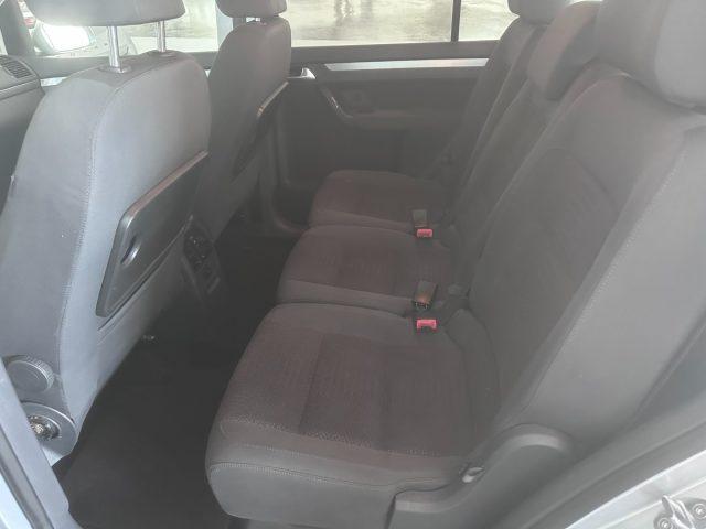 VOLKSWAGEN Touran 7 POSTI 2.0 Highline Ecofuel