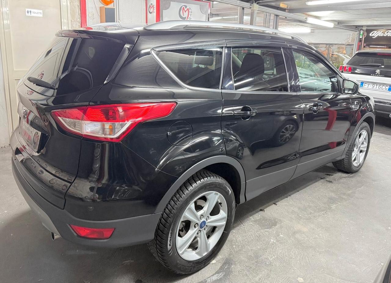 Ford Kuga 2.0 TDCI 150 CV S&S 2WD Business