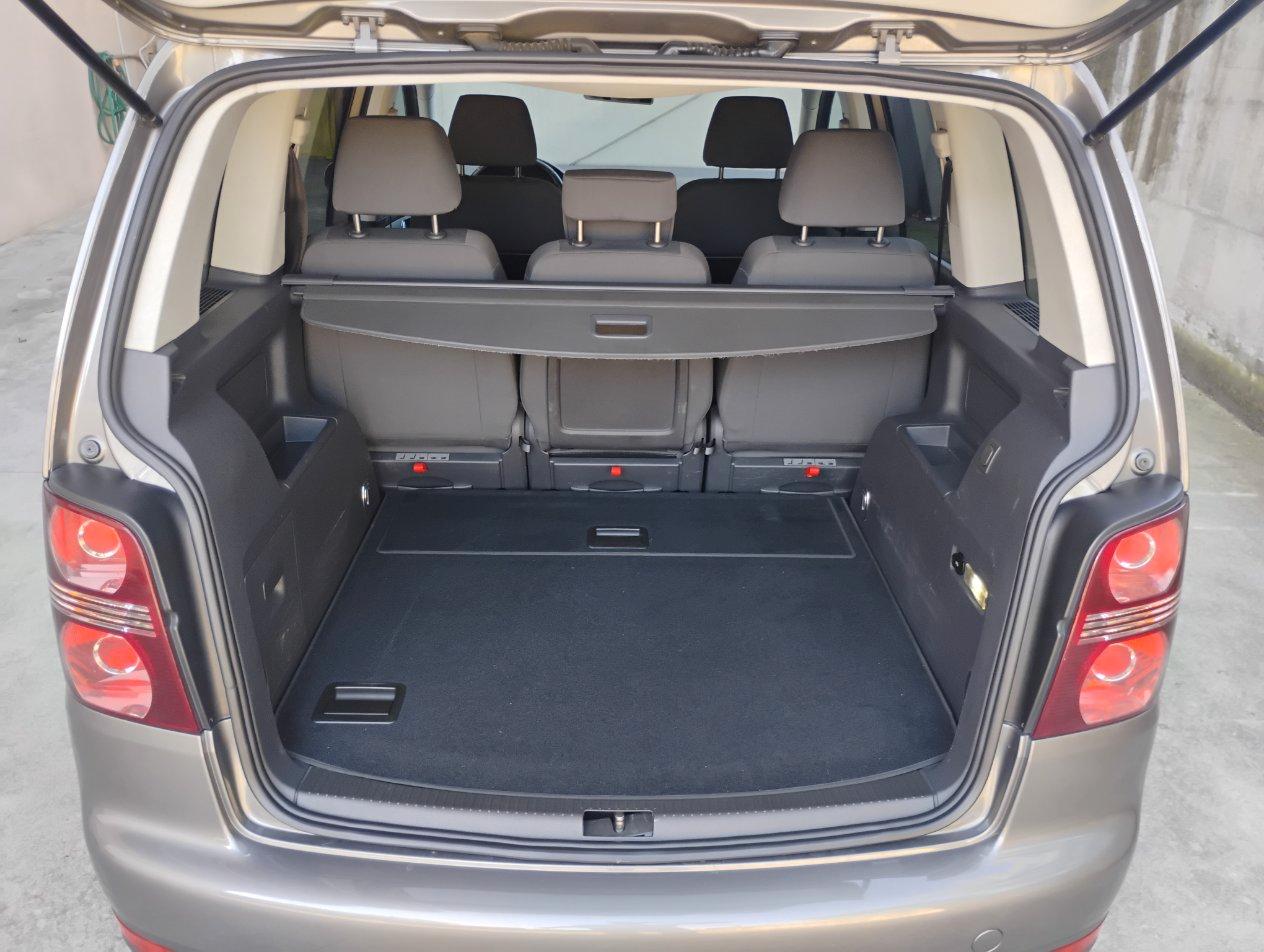 Volkswagen Touran 2.0 tdi Highline