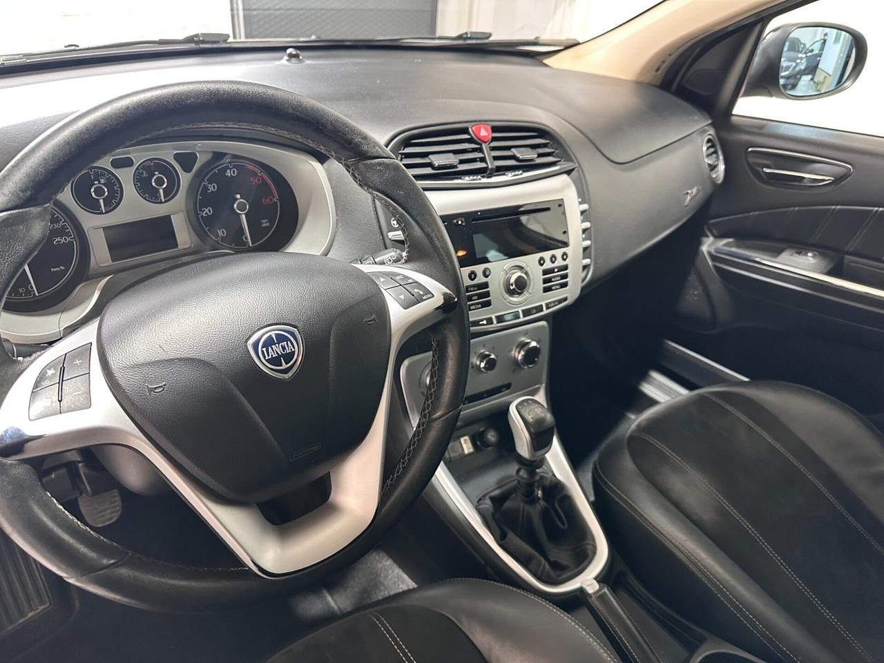 Lancia Delta 1.6 MJT 120cv - UNICO PROP - DA VETRI