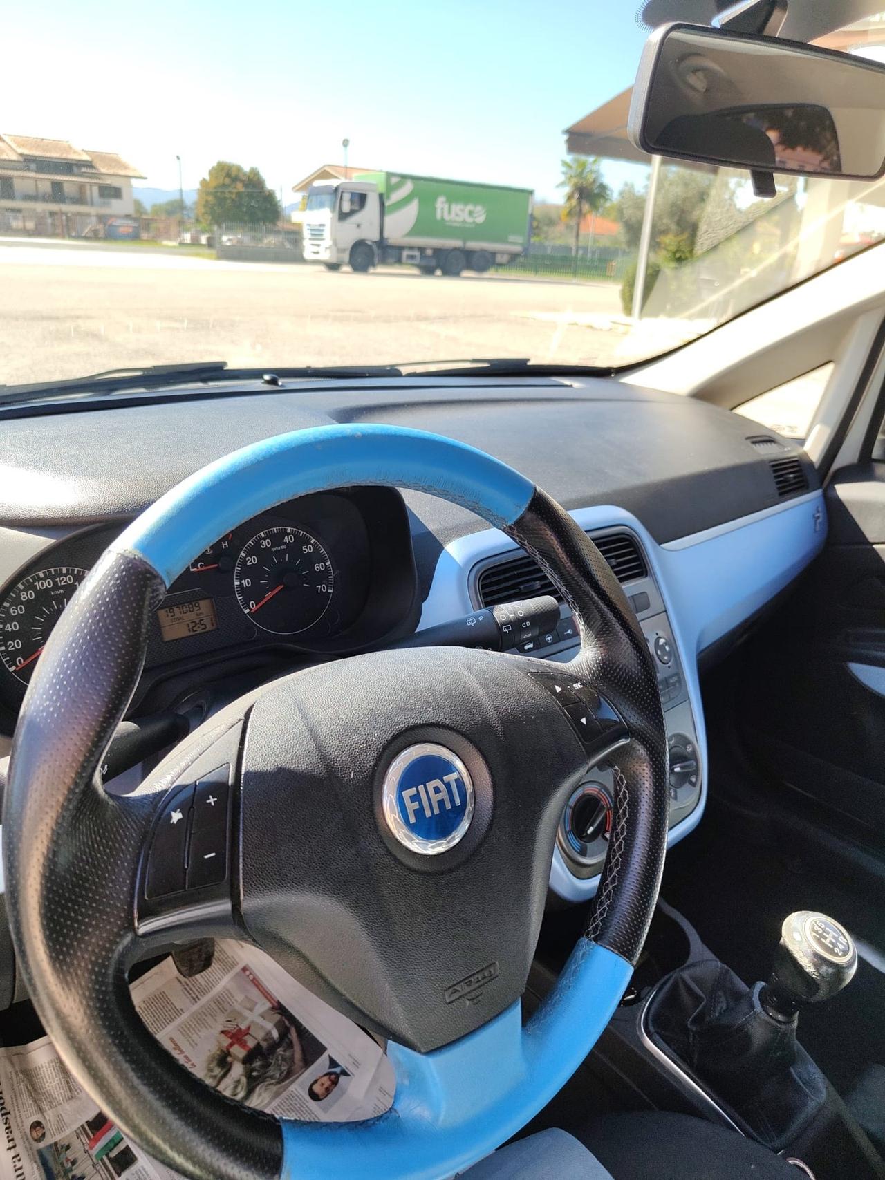 Fiat Grande Punto 1.3 MJT 75 CV 5 porte Dynamic perfetta