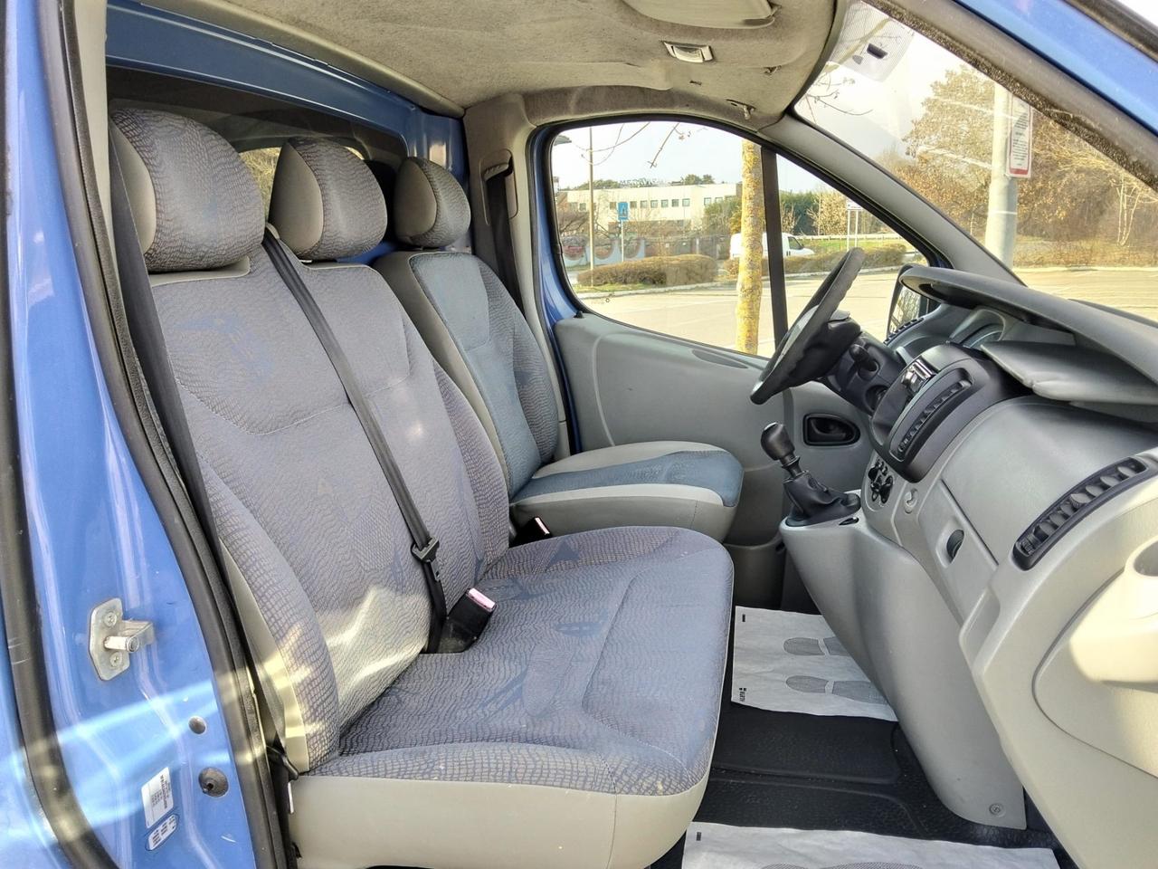 Renault Trafic T27 1.9 dCi/100CV PC-TN 3Posti