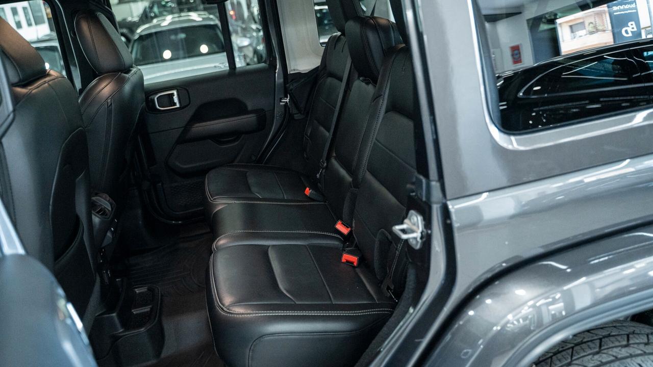 Jeep Wrangler UNLIMITED 2.2 MJT II SAHARA AUTO 200 CV XENO PELLE