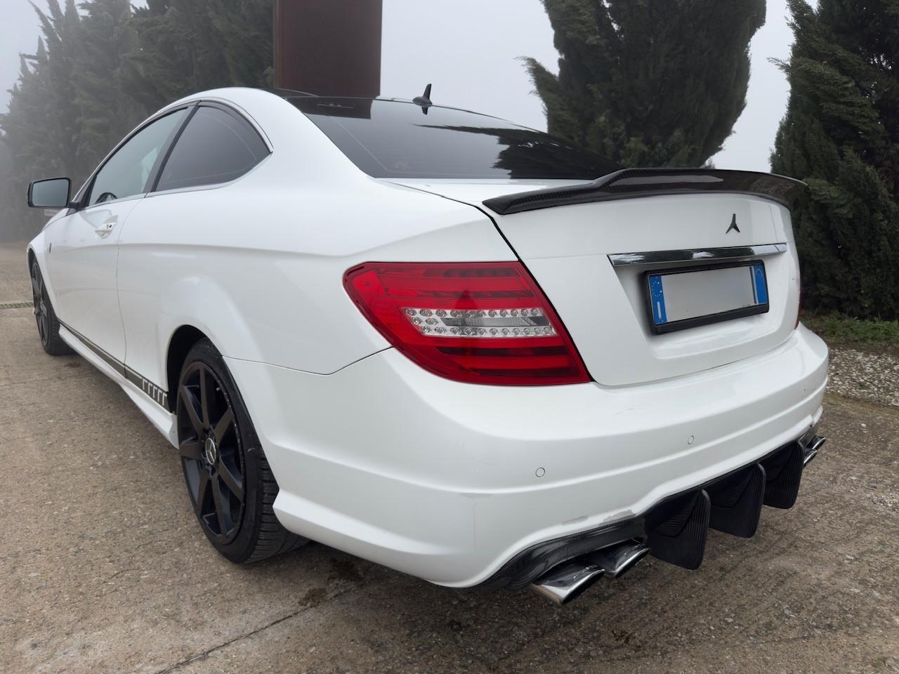 Mercedes-benz C 220 CDI Coupé Avantgarde AMG