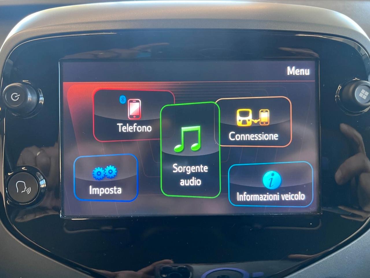 Toyota Aygo 1.0 AUTOMATICA X-PLAY*NO VINCOLI DI FINANZIIAMWNTO*AZIENDALE NAVI UNIPRO