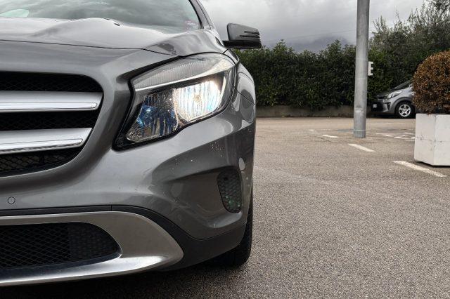 MERCEDES-BENZ GLA 200 d Automatic 4Matic Sport