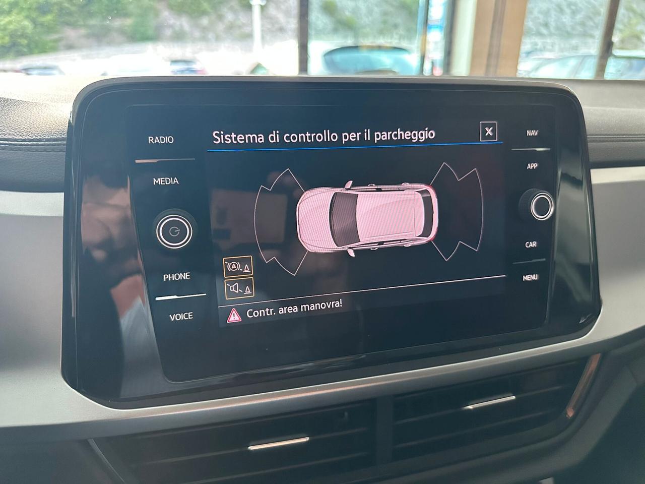 VOLKSWAGEN T-ROC 2.0TDI LIFE 116cv *COCKPIT*