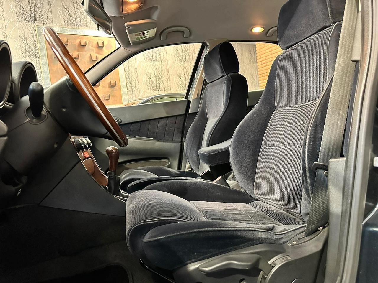Alfa Romeo 156 2.0i 16V Twin Spark cat Distinctive