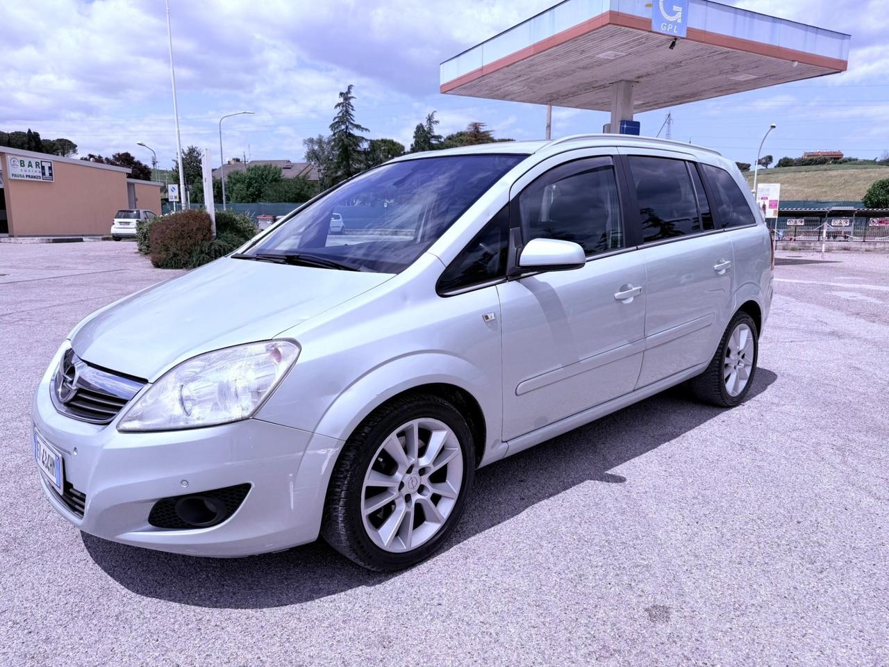 Opel Zafira 1.6 16V metano