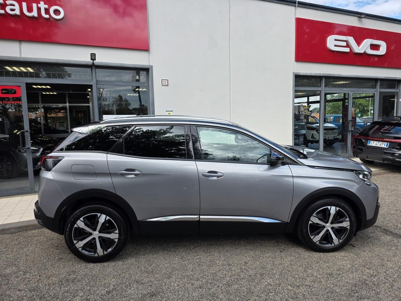 Peugeot 3008 BlueHDi 130 S&S EAT8 Allure