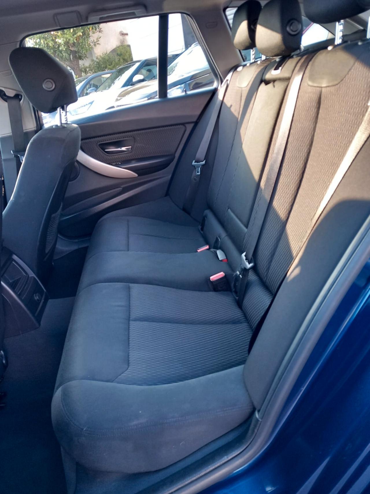 Bmw SERIE 3 320d Touring Business Advantage aut.