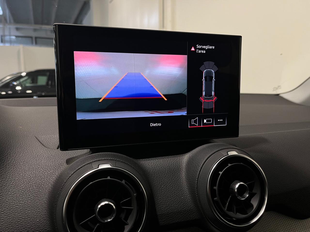 AUDI Q2 35 TFSI S-TRONIC BUSINESS ADVANCED