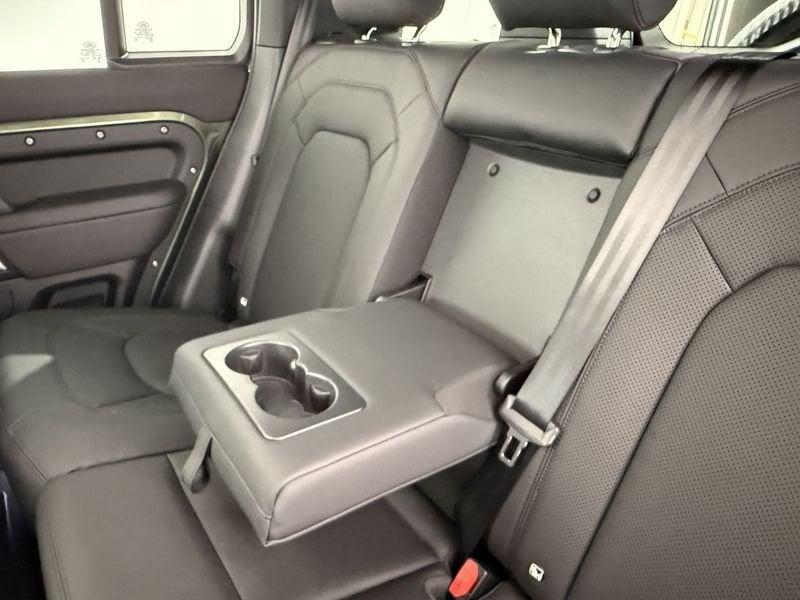 Land Rover Defender D250 AWD Auto 110 X-Dynamic SE
