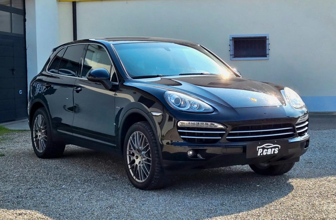 Porsche cayenne 3.0 V6 TDI platinum edition