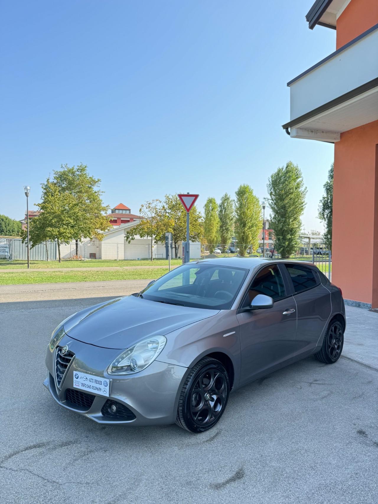 Alfa Romeo Giulietta 1.6 JTDm-2 105 CV Distinctive