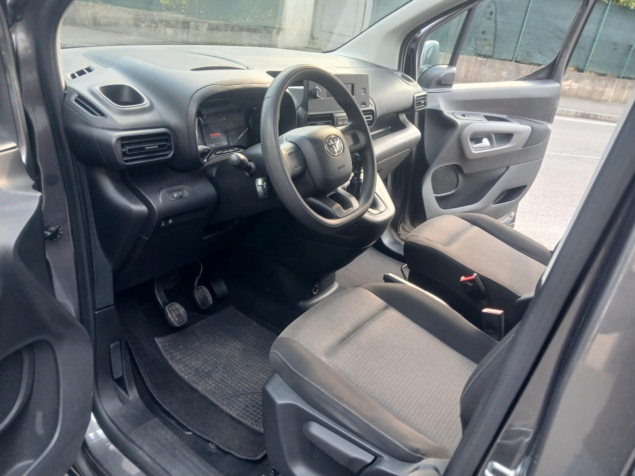 Toyota Proace City Verso 1.5D 100 CV S&S Short D Lounge ANNO 2021