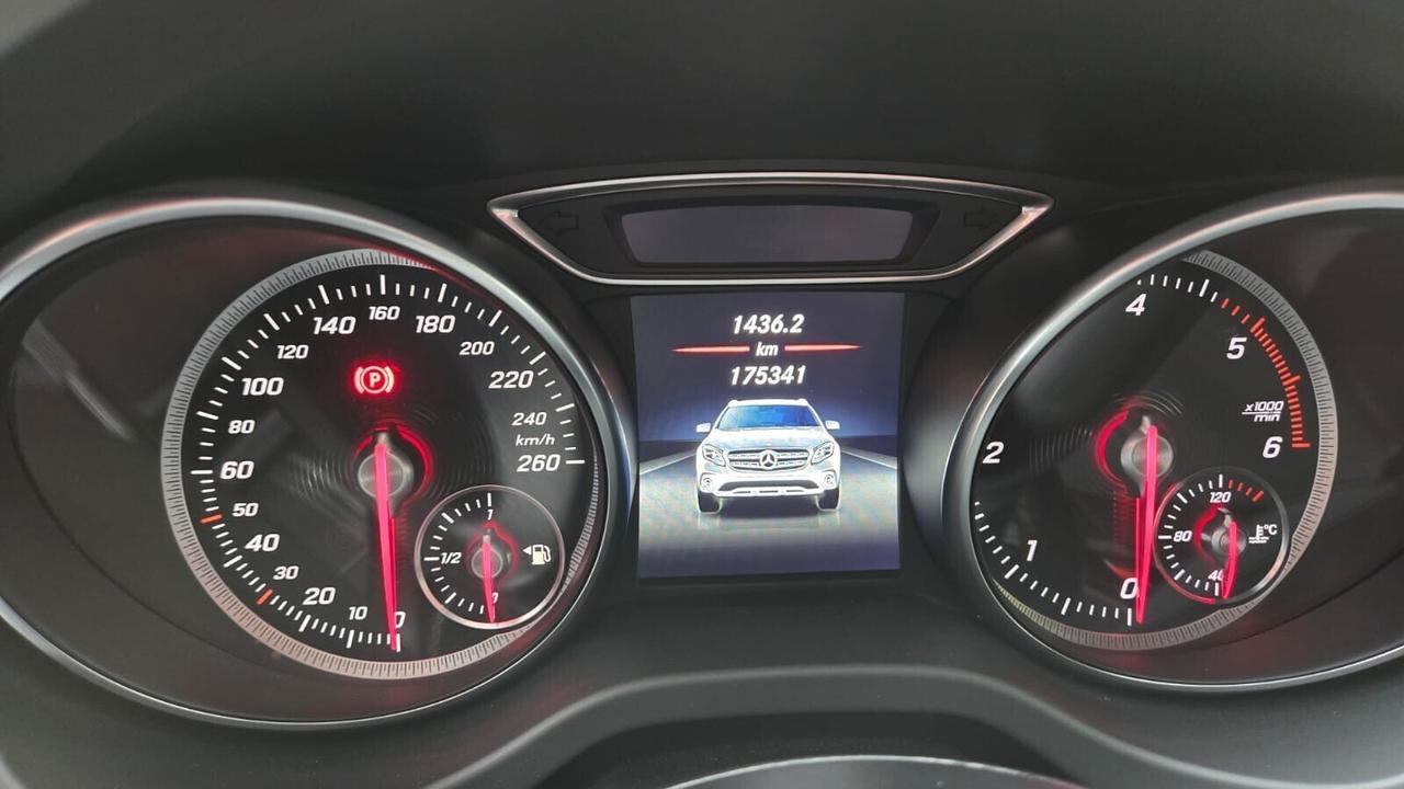 Mercedes-benz CLA 200d Automatic Premium