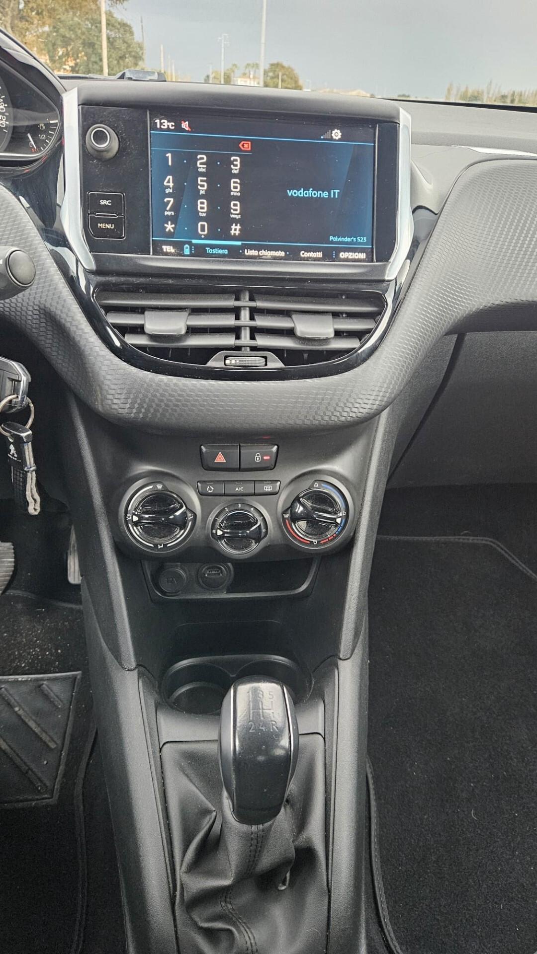 Peugeot 208 PureTech 82 Stop&Start 5 porte Signature