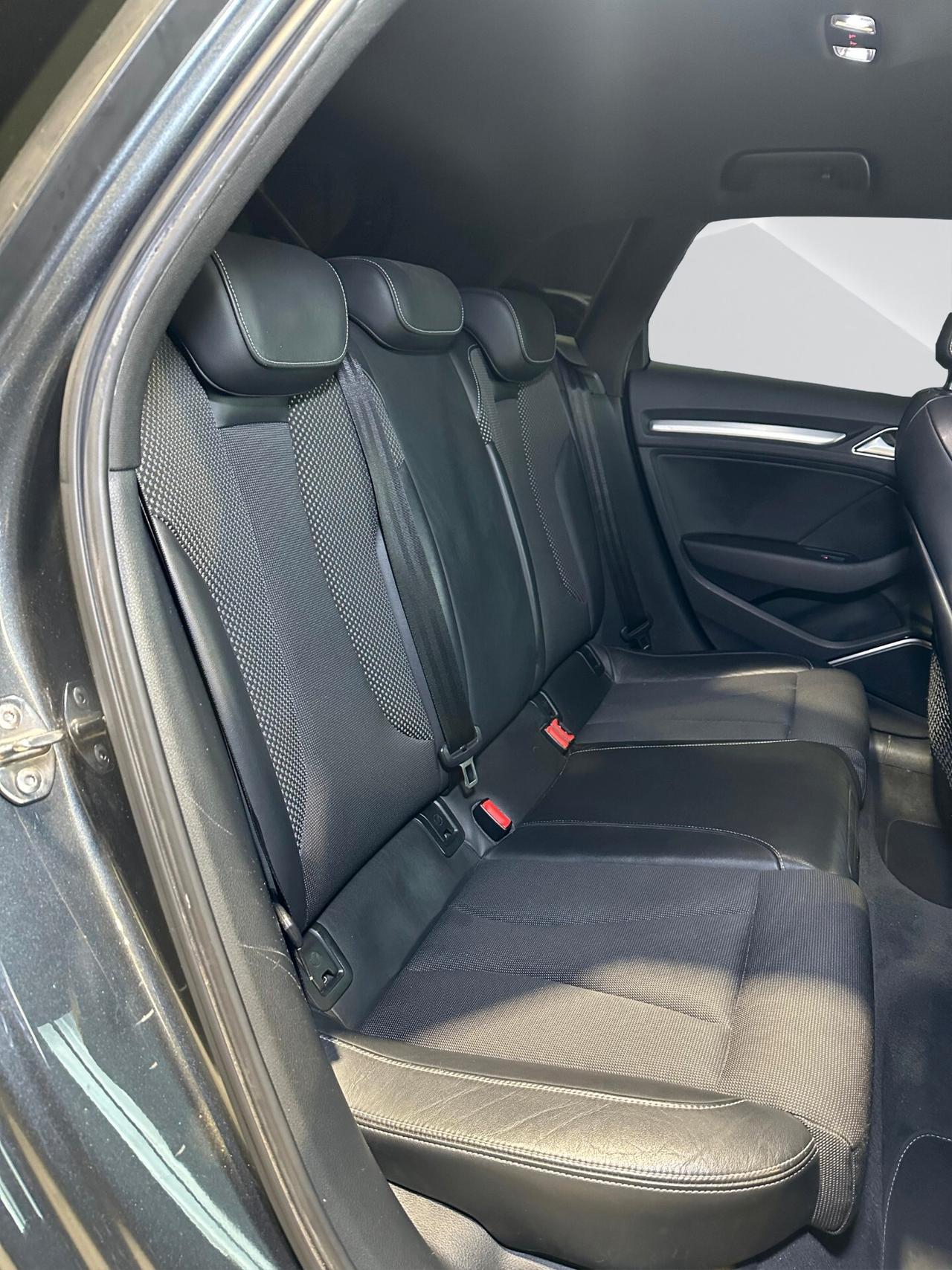 Audi A3 SPB 2.0 TDI quattro edition S-LINE S-TRONIC